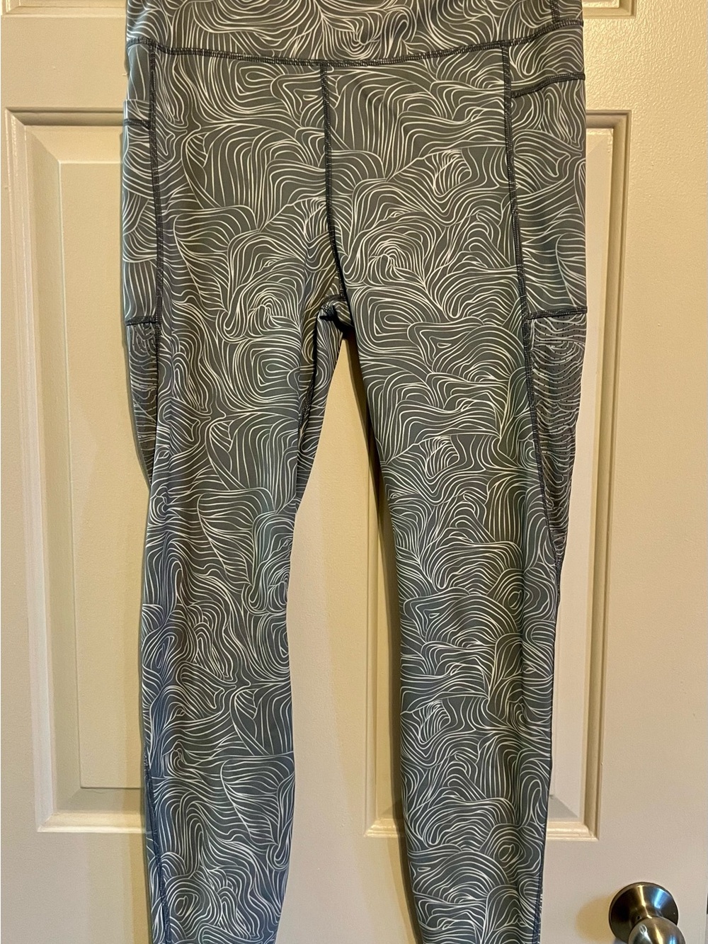 Kyodan Grey Topo Wave High Waisted Pocket Leggings Zipper Pocket - Size M
